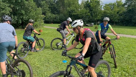 We brushed up on our circus skills at our June and July MTB Skills Clinics! 🎪🚵🏼‍♀️ We are now ready to shred hard! 💥 Join us for our…